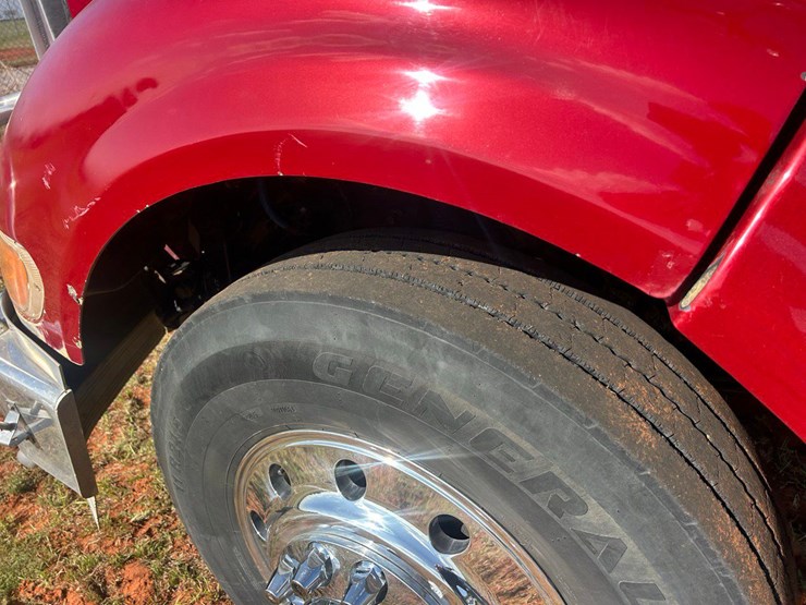 2012-peterbilt-386-image-18