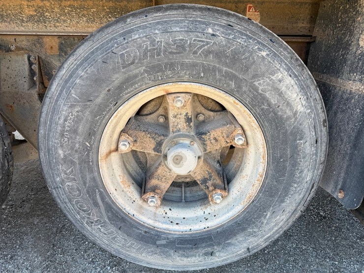 1995-mack-cl713-image-88