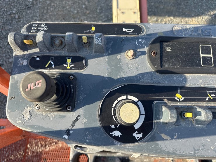 2007-jlg-400s-image-14