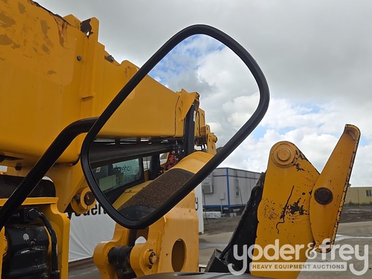 2017-jcb-510-56-image-62