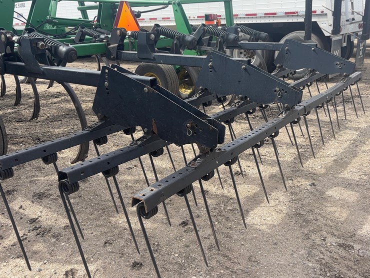 john-deere-2210-image-7