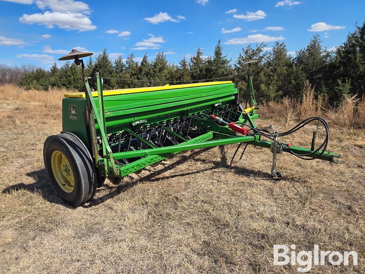 john-deere-8200-image-3