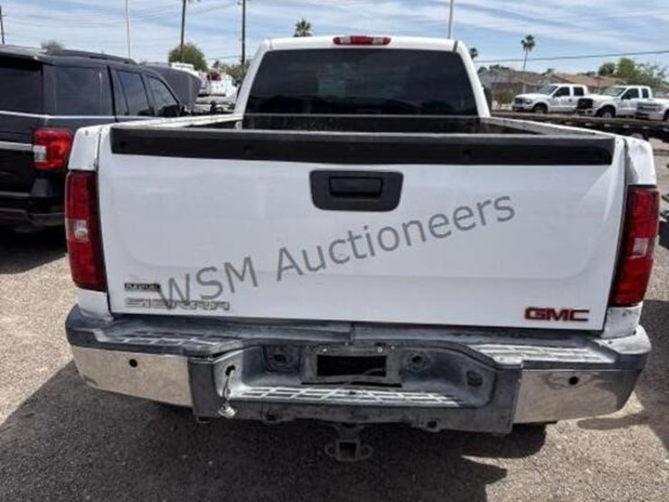 2009-gmc-sierra-2500hd-image-6