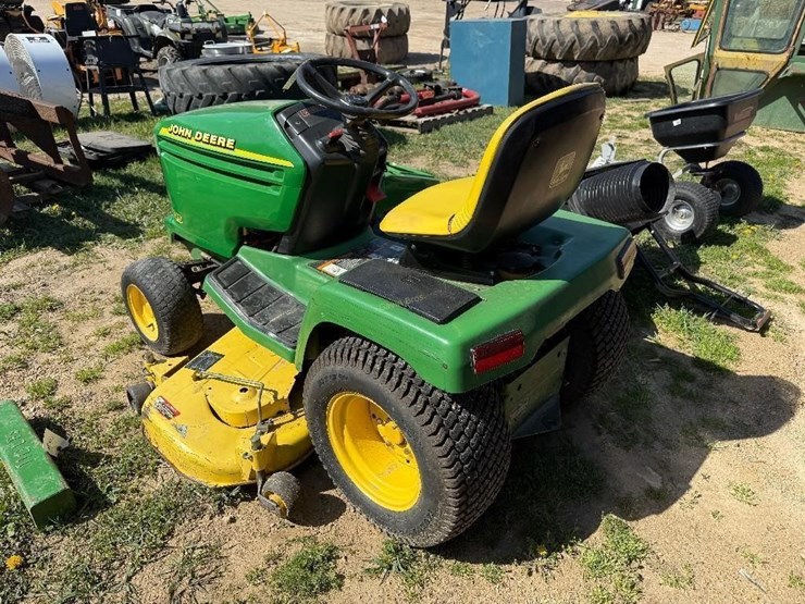 john-deere-345-image-3