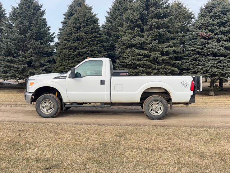 2014-ford-f250-xl-image-8