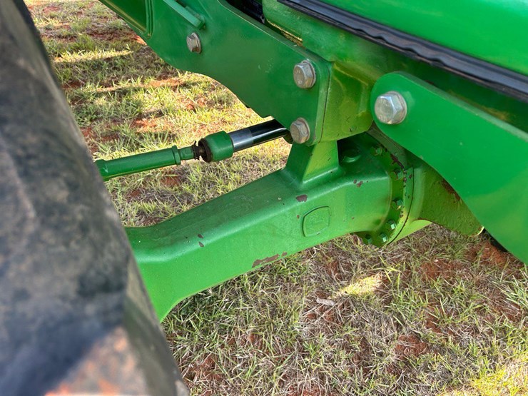 2010-john-deere-6115d-image-21