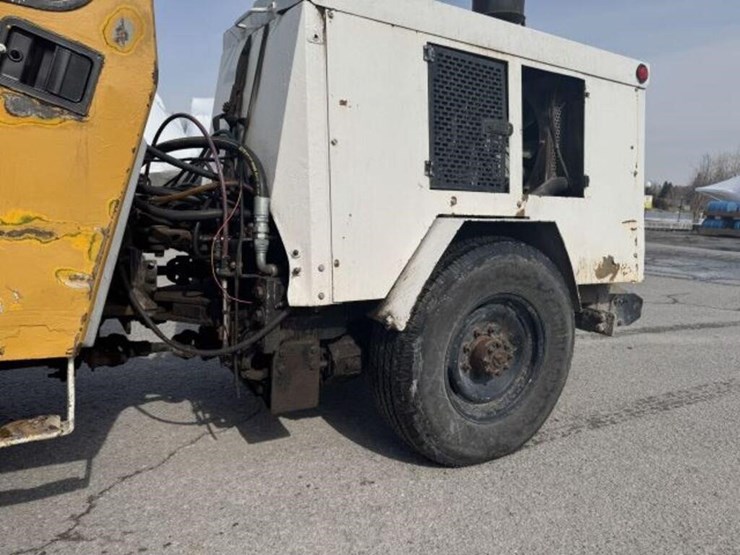 1996-trackless-mt5t-image-12