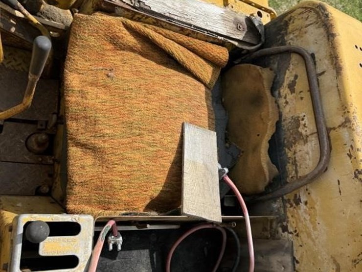 caterpillar-955-image-13