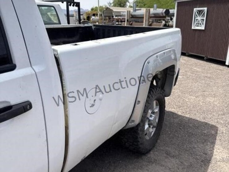 2009-gmc-sierra-2500hd-image-4