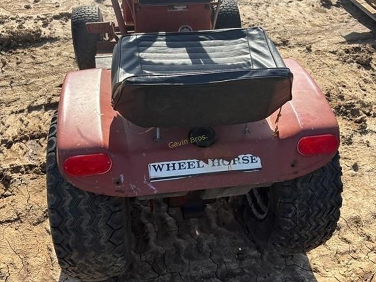 wheelhorse-c121-image-6