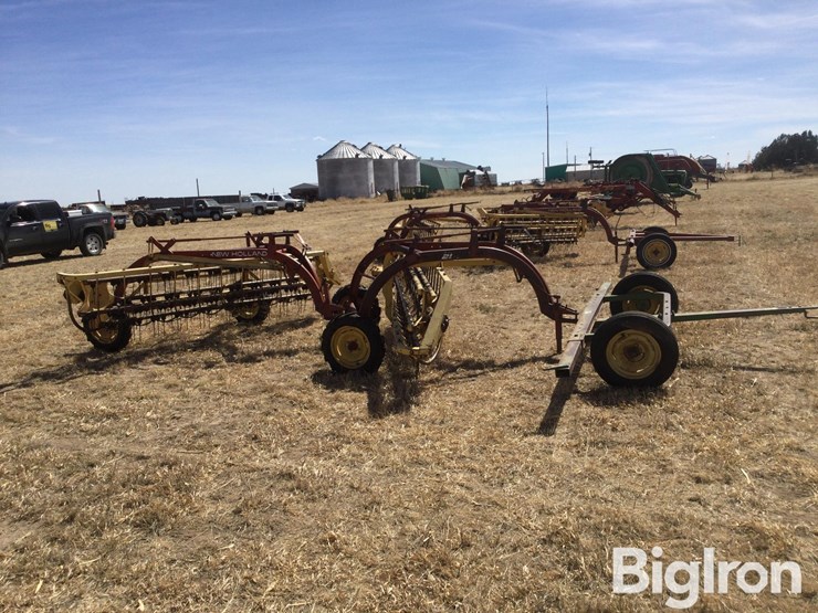 new-holland-260-image-4