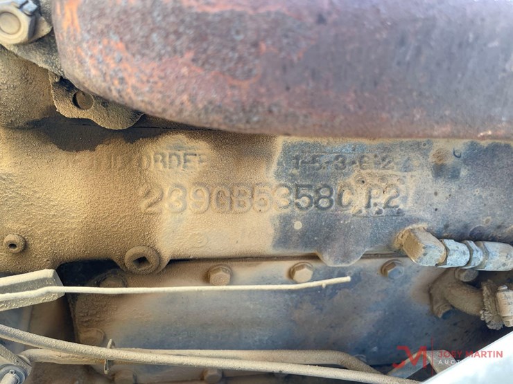 1984-mack-rd686s-image-19