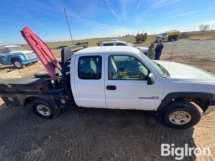 2002-gmc-sierra-2500-image-4