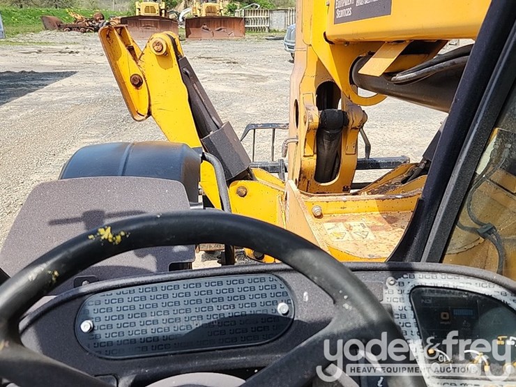 2016-jcb-510-56-image-32