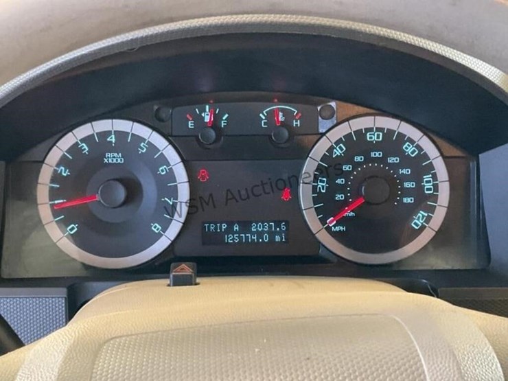 2011-ford-escape-xls-image-17