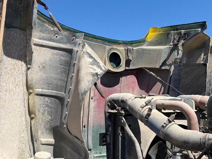 1995-mack-cl713-image-59