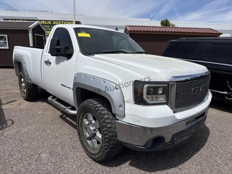 2009-gmc-sierra-2500hd-image-1