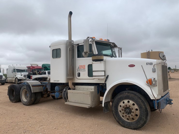 2013-peterbilt-367-image-7