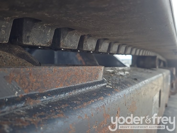2019-deere-35g-image-14