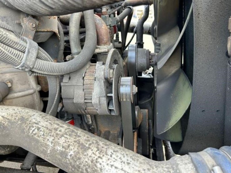 1997-ford-f800-image-32