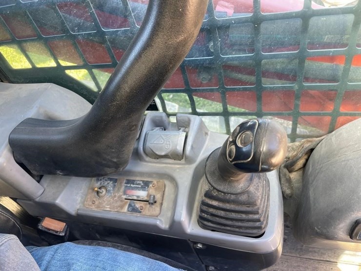 kubota-svl75-image-13