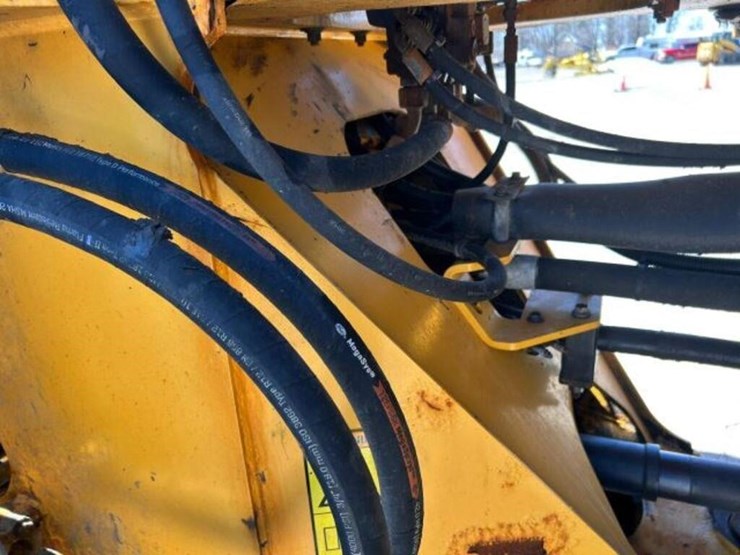 2019-volvo-l60h-image-40