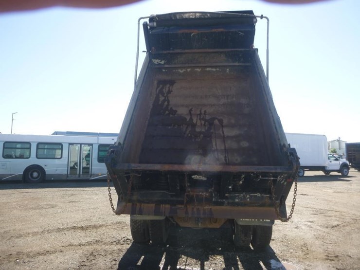 2015-ford-f750-image-8