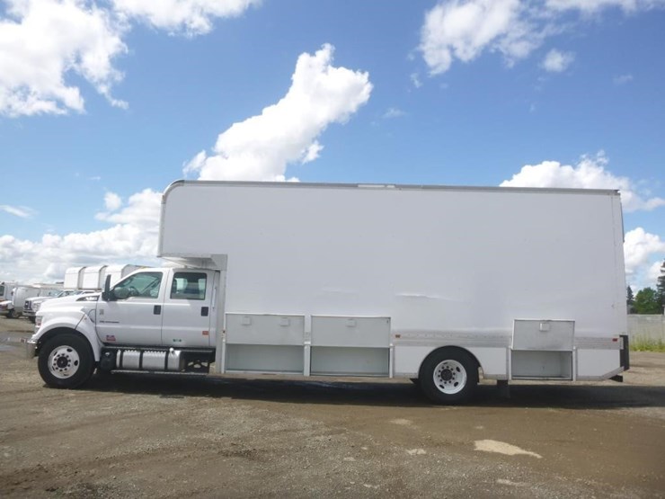 2016-ford-f650-xlt-image-6