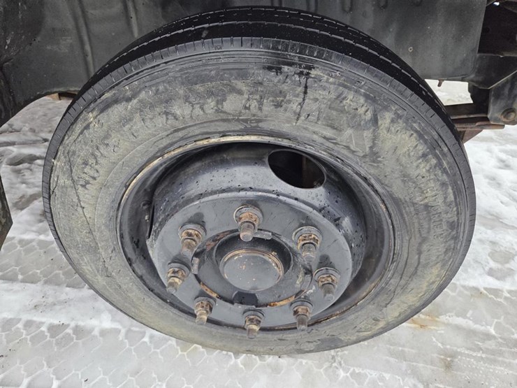 2005-massey-ferguson-8-image-55