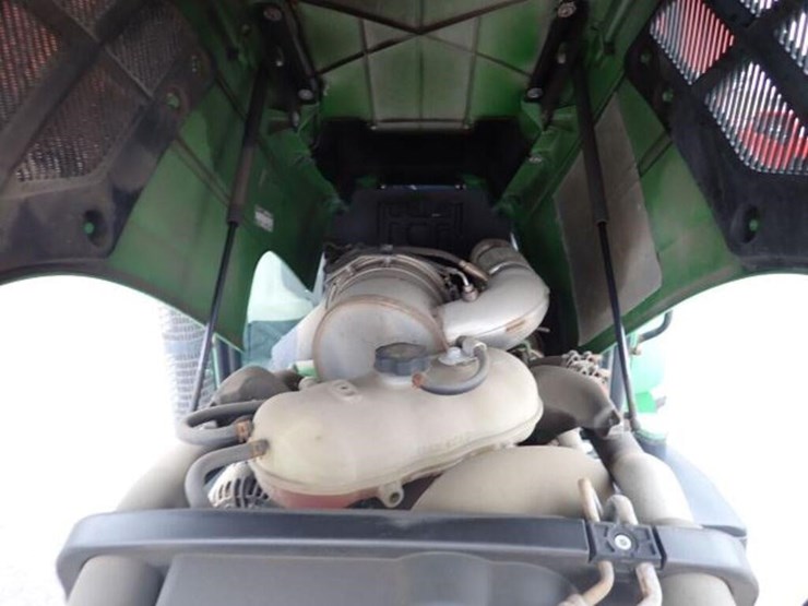 2016-john-deere-5085e-image-35