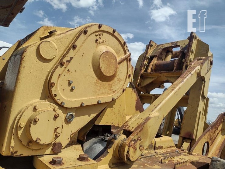 2011-caterpillar-525c-image-28