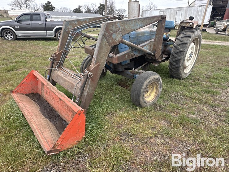 ford-4600-image-1