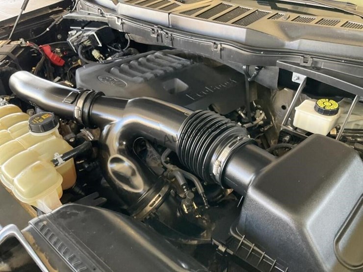 2021-ford-f150-image-11