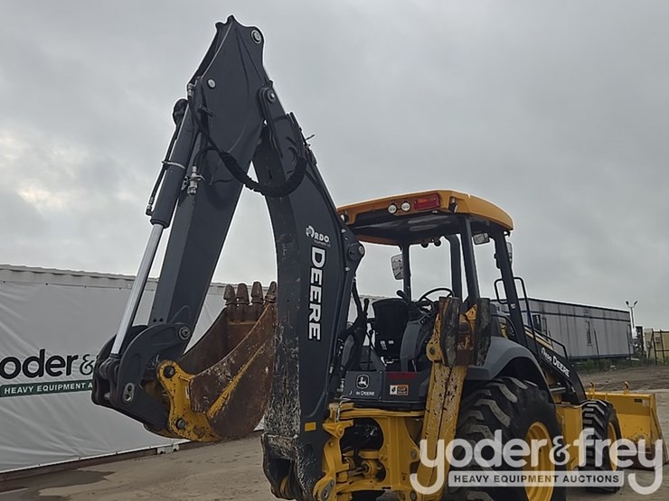 2021-deere-410l-image-34
