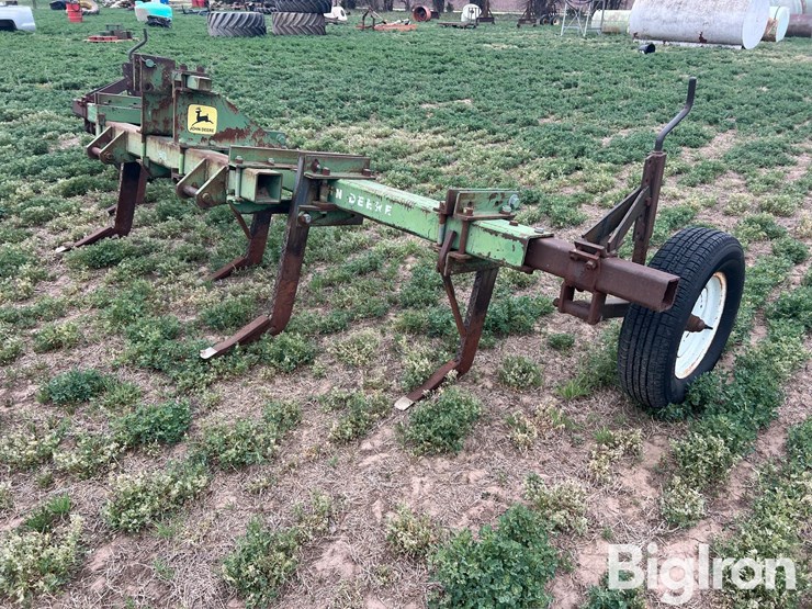 john-deere-5-image-1