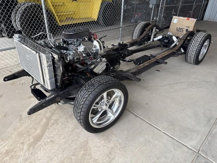 1955-chevy-nomad-chasis-w/-v8-engine,-trans,-curri-image-1