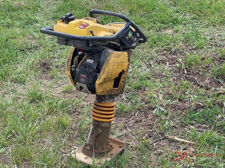 2017-bomag-bt60-image-2