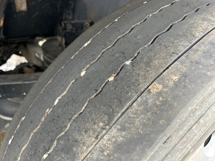 2019-kenworth-t880-image-93