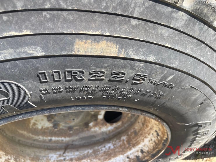 1992-mack-rb690s-image-8