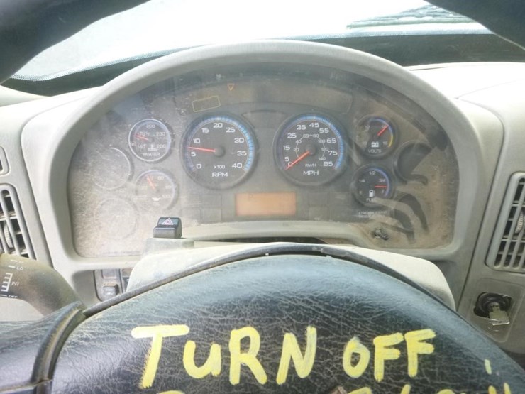 2012-international-durastar-4300-image-15