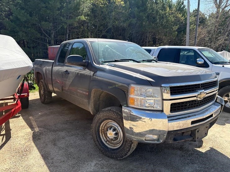 2008-chevrolet-2500-image-3