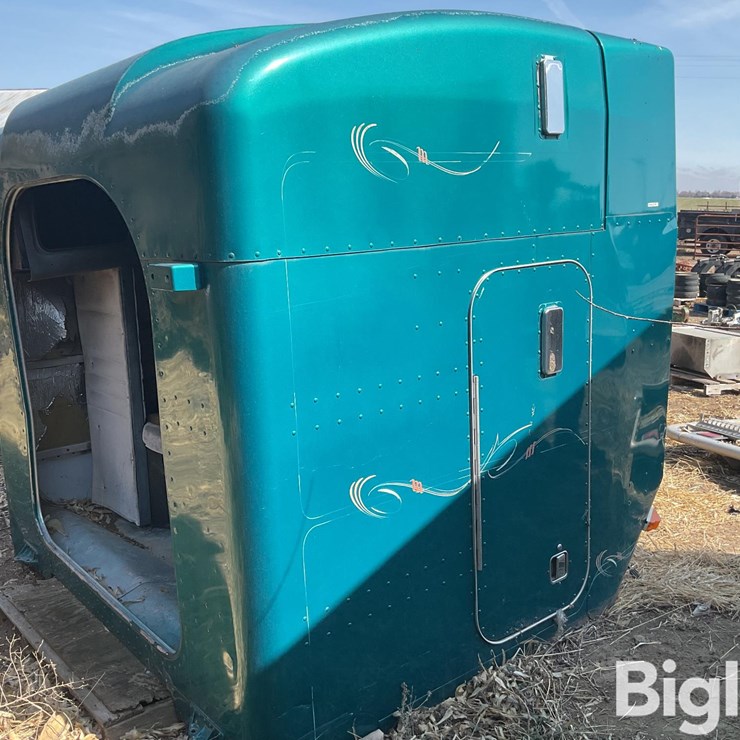 PETERBILT 379