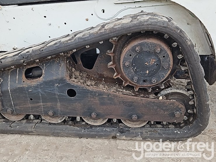 2015-bobcat-t630-image-18