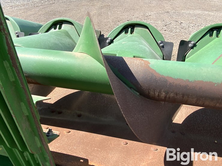 2013-john-deere-608c-image-15