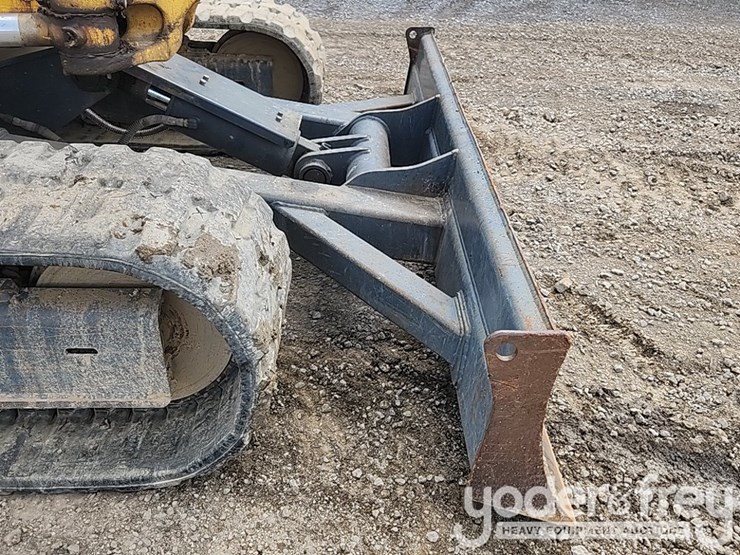 2016-kobelco-sk85cs-3e-image-11