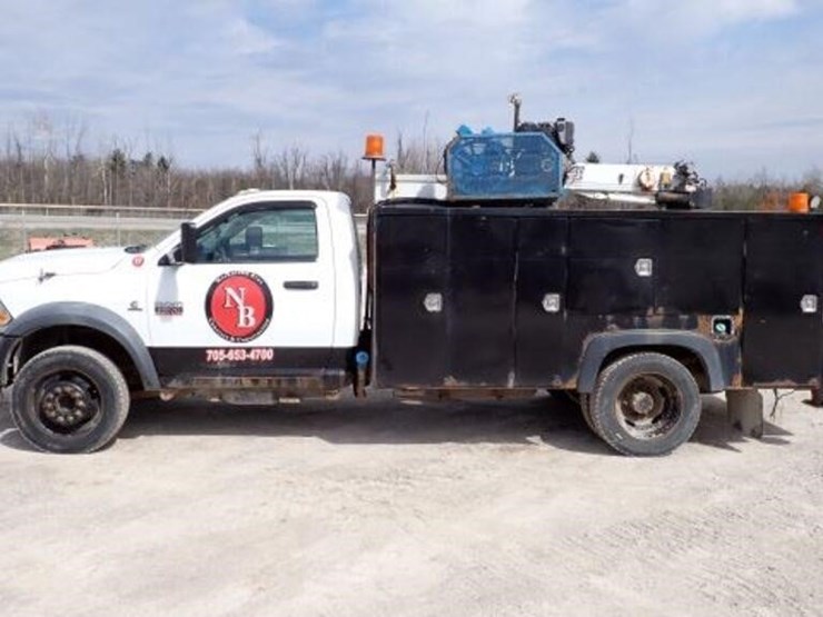 2011-dodge-5500-hd-s/a-service-truck-3d6wu7el3bg61-image-8