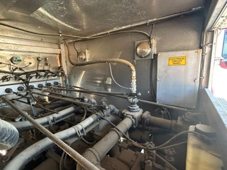 1996-ford-f700-image-60