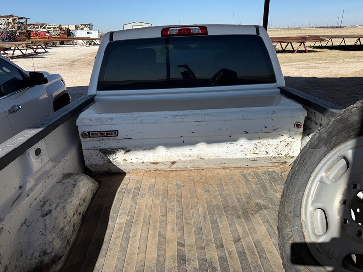 2019-chevrolet-silverado-2500hd-image-5