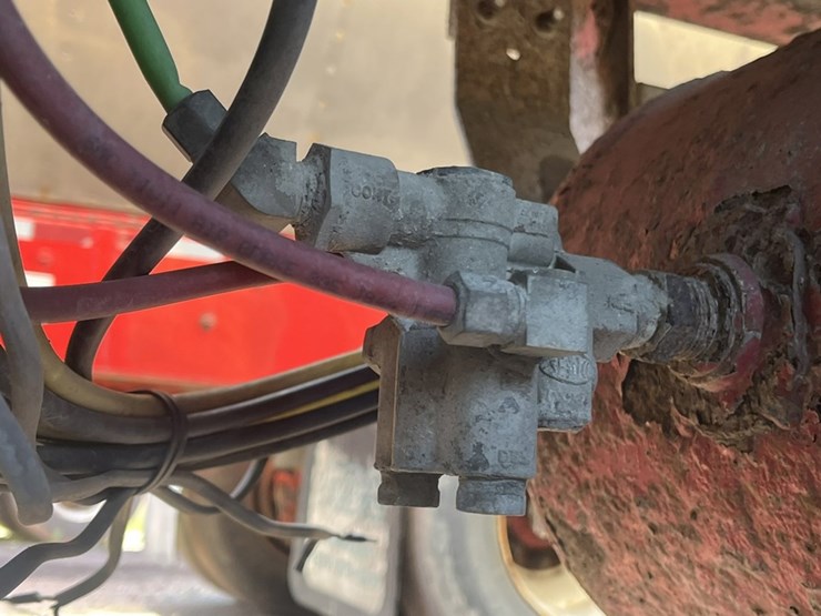 #1704-•-2006-abs-rc5-live-bottom-trailer-image-63