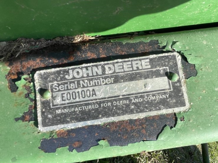 john-deere-100-image-2